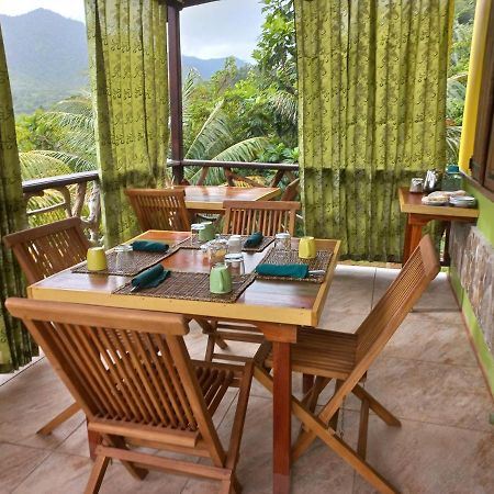 Serenity Lodges Dominica Marigot Exterior photo