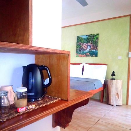 Serenity Lodges Dominica Marigot Exterior photo