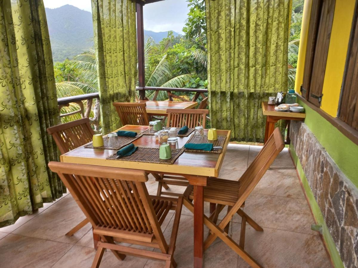 Serenity Lodges Dominica Marigot Exterior photo