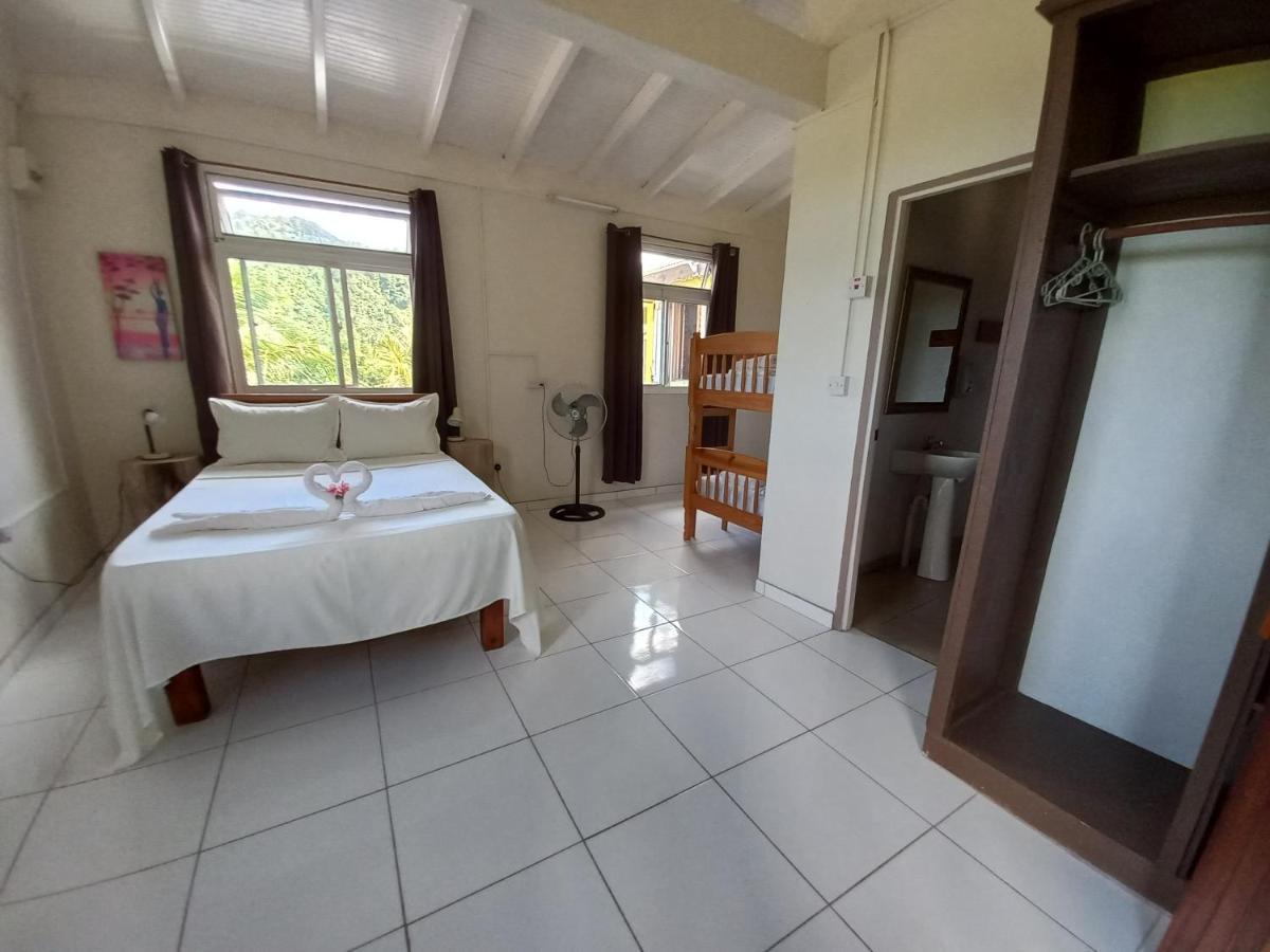 Serenity Lodges Dominica Marigot Exterior photo